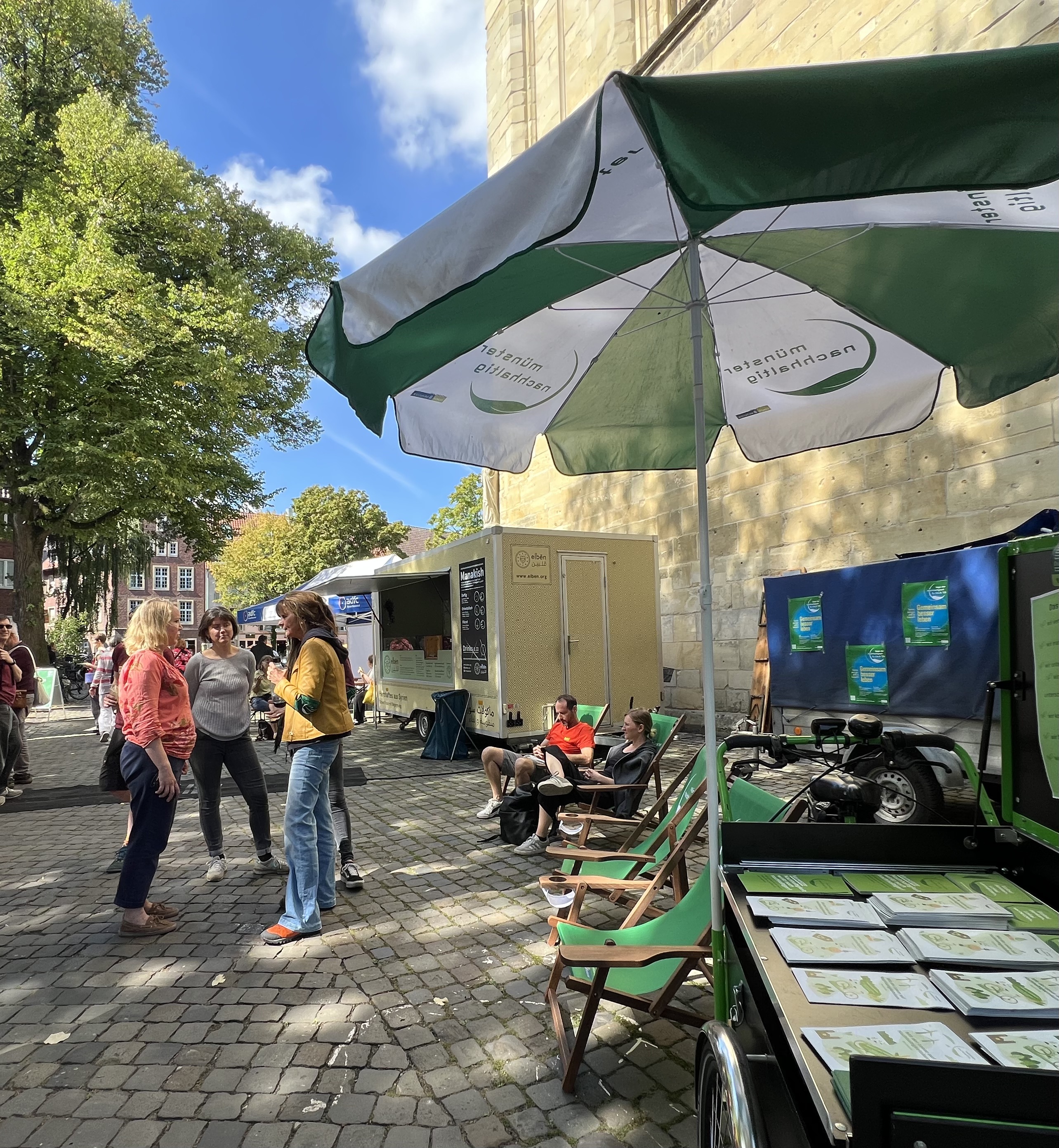 Netzwerken und Informieren am Infostand von Münster nachhaltig e. V.